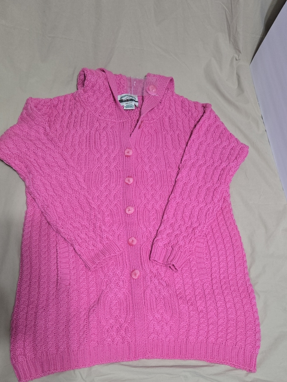 NWOT Aran Crafts Womenโs Pink 100% Merino Wool Hooded Cable-Knit Cardigan Large